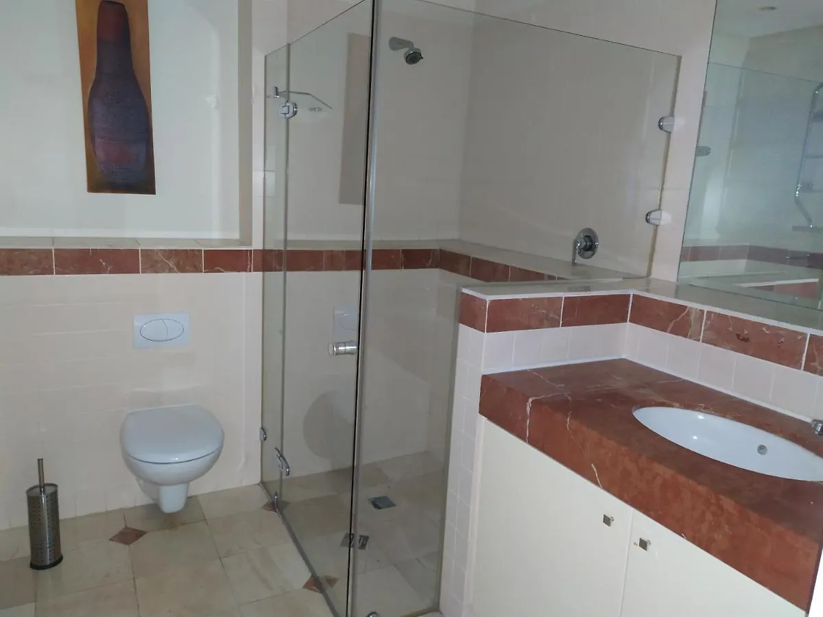 Two Bedroom Apartment - Fully Furnished And Equipped Kapstadt